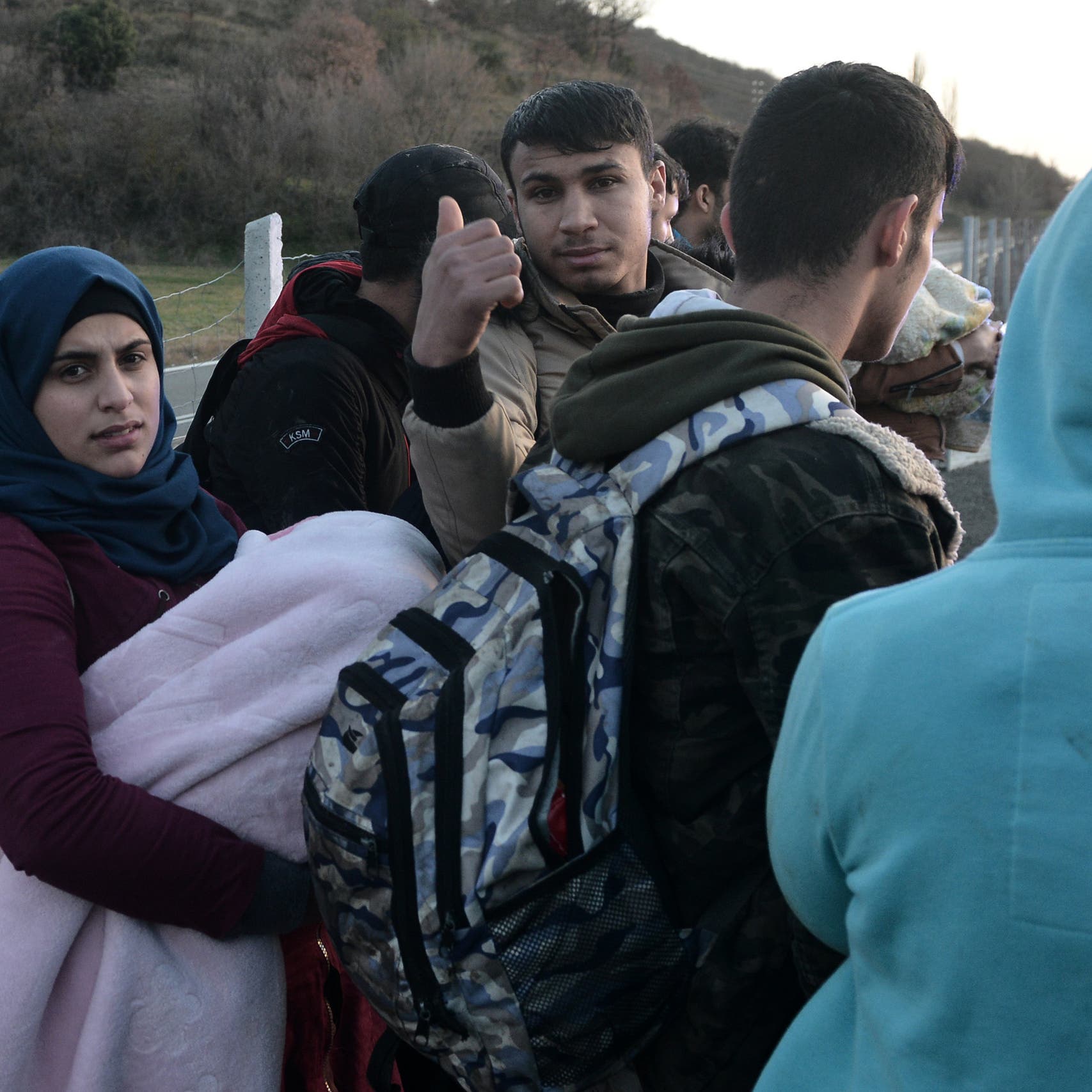 اليونان.. غرق قارب مهاجرين وفقد العشرات