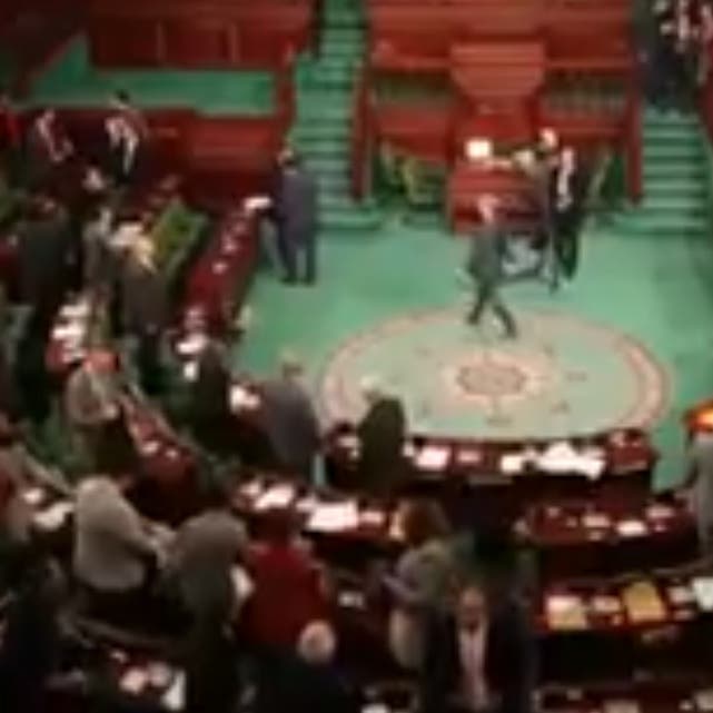 فيديو.. فوضى واحتقان و"تكفير" في برلمان تونس