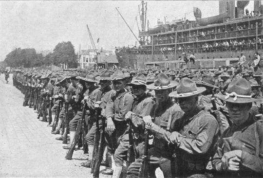 صورة لجنود أميركيين عقب وصولهم لفرنسا في خضم الحرب العالمية الأولى