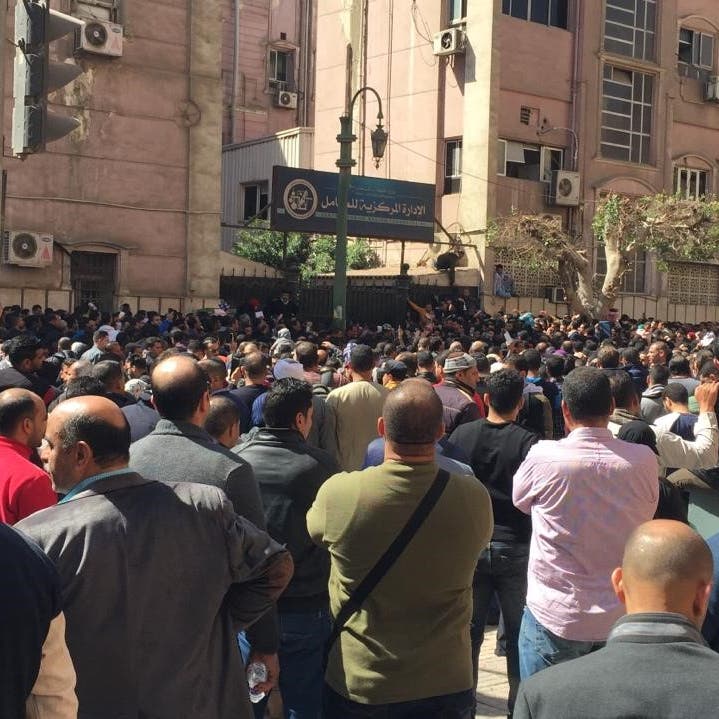 مصر.. زحام أمام معامل وزارة الصحة لإجراء تحليل كورونا