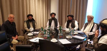 زلماي مع وفد طالبان