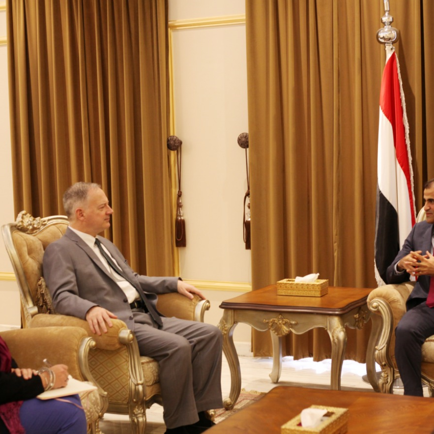وزير الخارجية اليمني: نعيد تقييم جدوى اتفاق الحديدة