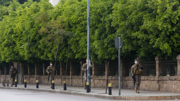 لبنان يغلق حدوده براً وجواً.. "إنها التعبئة العامة"
