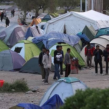 اليونان.. تقييد حركة المهاجرين بالمخيمات لمنع انتشار كورونا