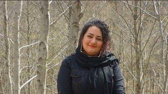 سجناء إيران تحت مقصلة كورونا.. والد سجينة: حياتها بخطر