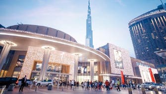  الإمارات.. غلق مراكز التسوق وتعليق الرحلات الجوية