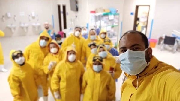 مصر .. رفع مكافآت الأطباء الجدد لمواجهة كورونا