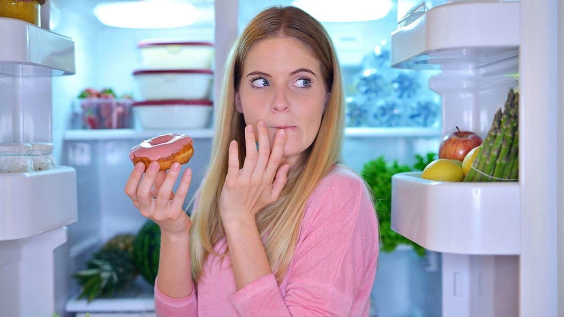 sneaking-snacks