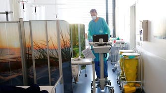 Switzerland surpasses 10,000 coronavirus cases, extends border controls