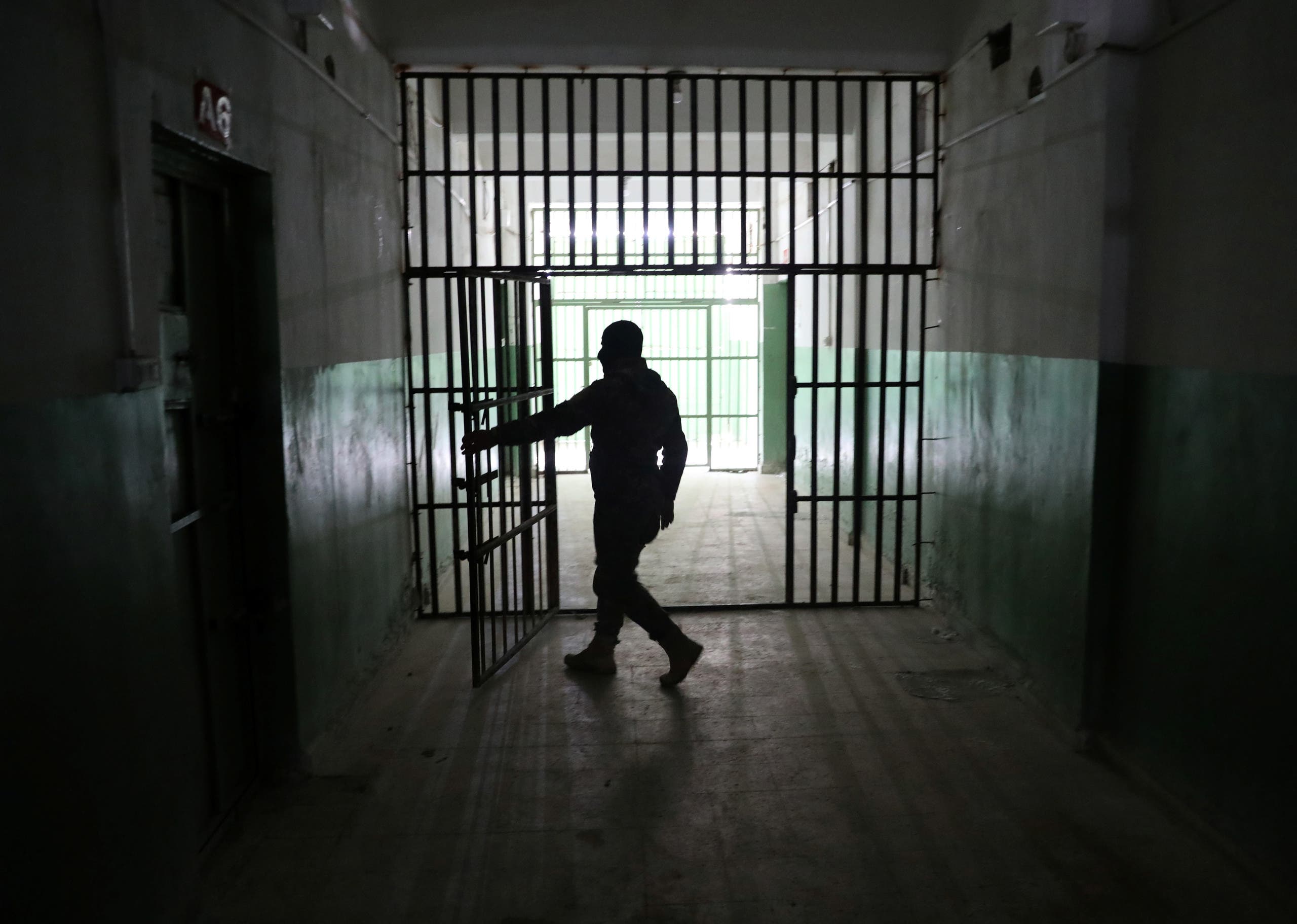 من أحد السجون في الحسكة شمال شرق سوريا (أرشيفية- رويترز)