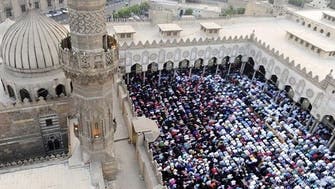 مصر: فصل من الخدمة لأي إمام يفتح المسجد بفترة الإغلاق
