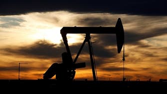 أسعار النفط تهبط أكثر من 4%.. والخام الأميركي عند 38 دولاراً