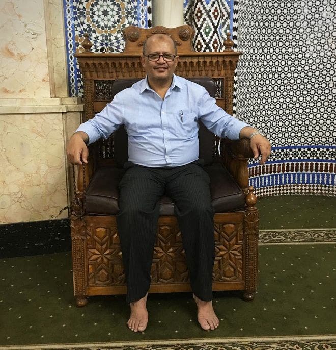 الدكتور عادل الطيار