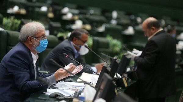برلمان إيران الجديد يجتمع رغم تفشي كورونا