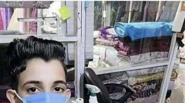أخيرا كشف هوية طفل "الكمامات".. وفيضان صور مضللة