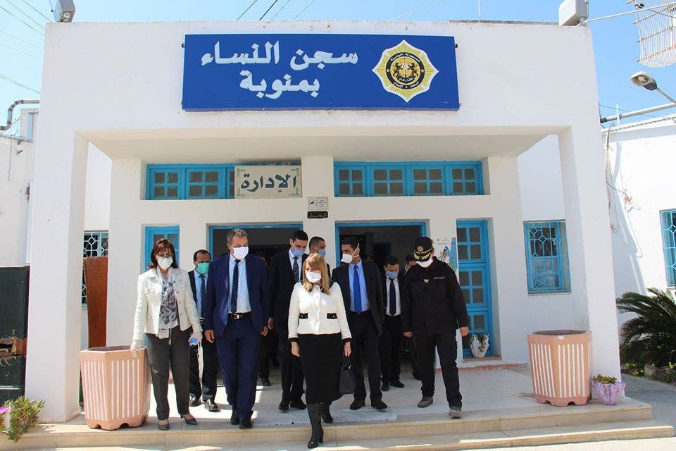 زيارة وزيرا الصحة والعدل للسجن