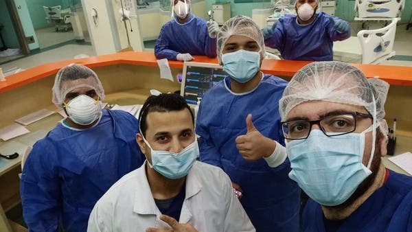 قصة تعافي مريض بتليف الكبد وابنه من فيروس كورونا في مصر