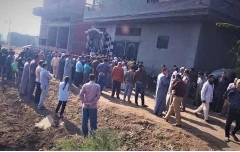 من احتشاد أهالي القرية