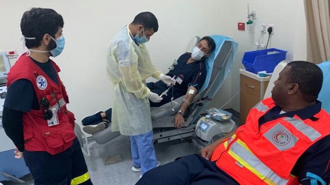 Saudis donating blood in Jeddah, Saudi Arabia, April 6, 2020. (Twitter)