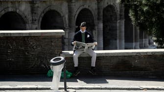 إيطاليا ترصد "المخالطين".. بانتظار استئناف الحياة