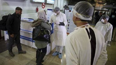 شمار مبتلایان به ویروس کرونا در افغانستان نزدیک به یک هزار نفر رسید