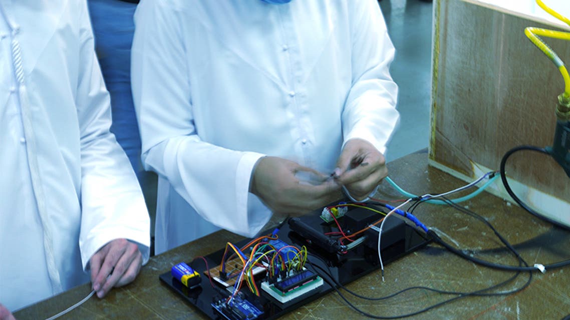 Citizen Science researchers work on new coronavirus medical equipment. (WAM)