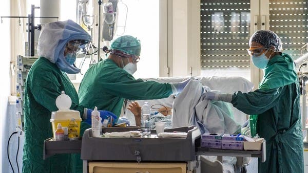 أكثر من 25 ألف وفاة بإيطاليا.. والذروة في بريطانيا