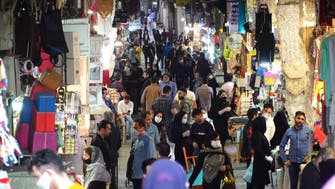 Business as usual in Iran as malls, bazaars reopen amid coronavirus