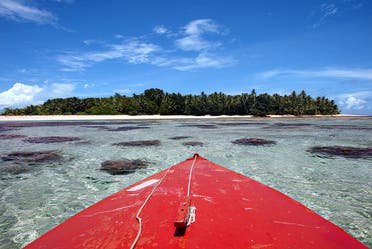 The pristine waters which surround Tepuka Islet on Funafuti in Tuvalu, on February 22, 2004. (AFP)