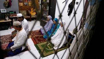 Coronavirus: As Ramadan begins, Asia’s Muslims keep faith and distance