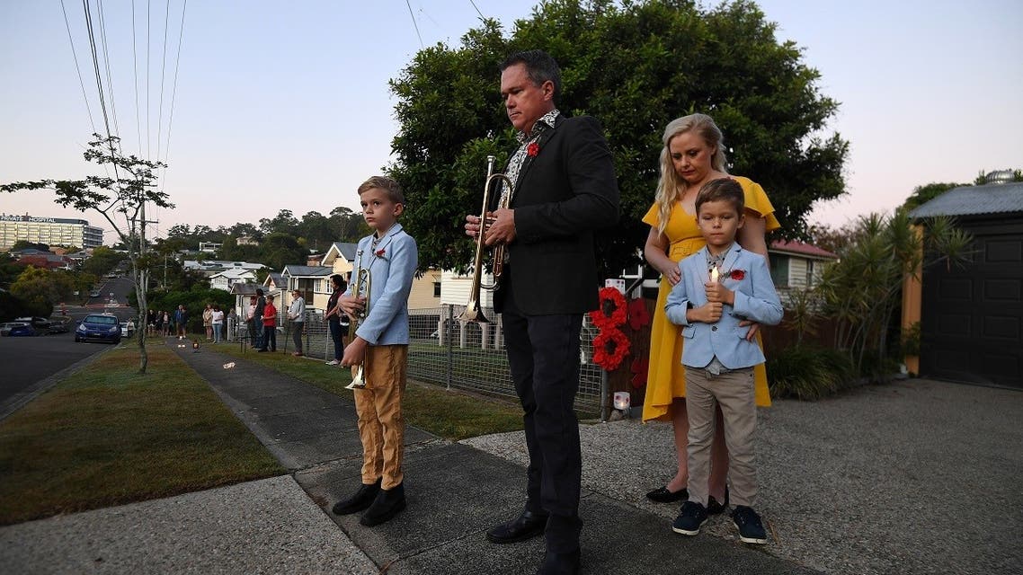 2020-04-25T000911Z_435190337_RC2CBG97FSH1_RTRMADP_3_HEALTH-CORONAVIRUS-ANZAC-DAY