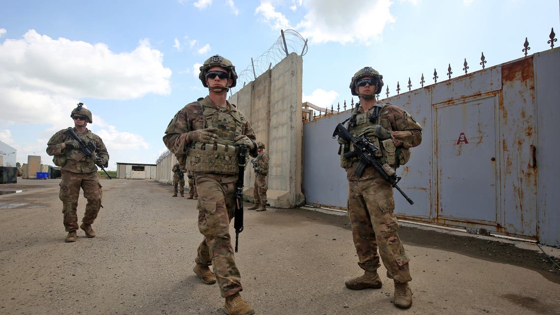 US army soldiers walk around at the K1 Air Base northwest of Kirkuk in northern Iraq before a planned US pullout on March 29, 2020. (File photo: AFP)