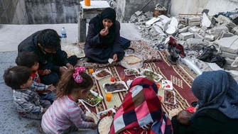 بعد سنوات قهر.. شبح الجوع والفقر يداهم السوريين