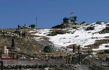 Indian soldiers are seen after a snowfall at the India-China trade route at Nathu-La, 55 km north of Gangtok, capital of India's northeastern state of Sikkim. (File Photo: Reuters) 