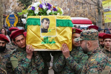 تشييع أحد عناصر حزب الله (أرشيفبية- فرانس برس)