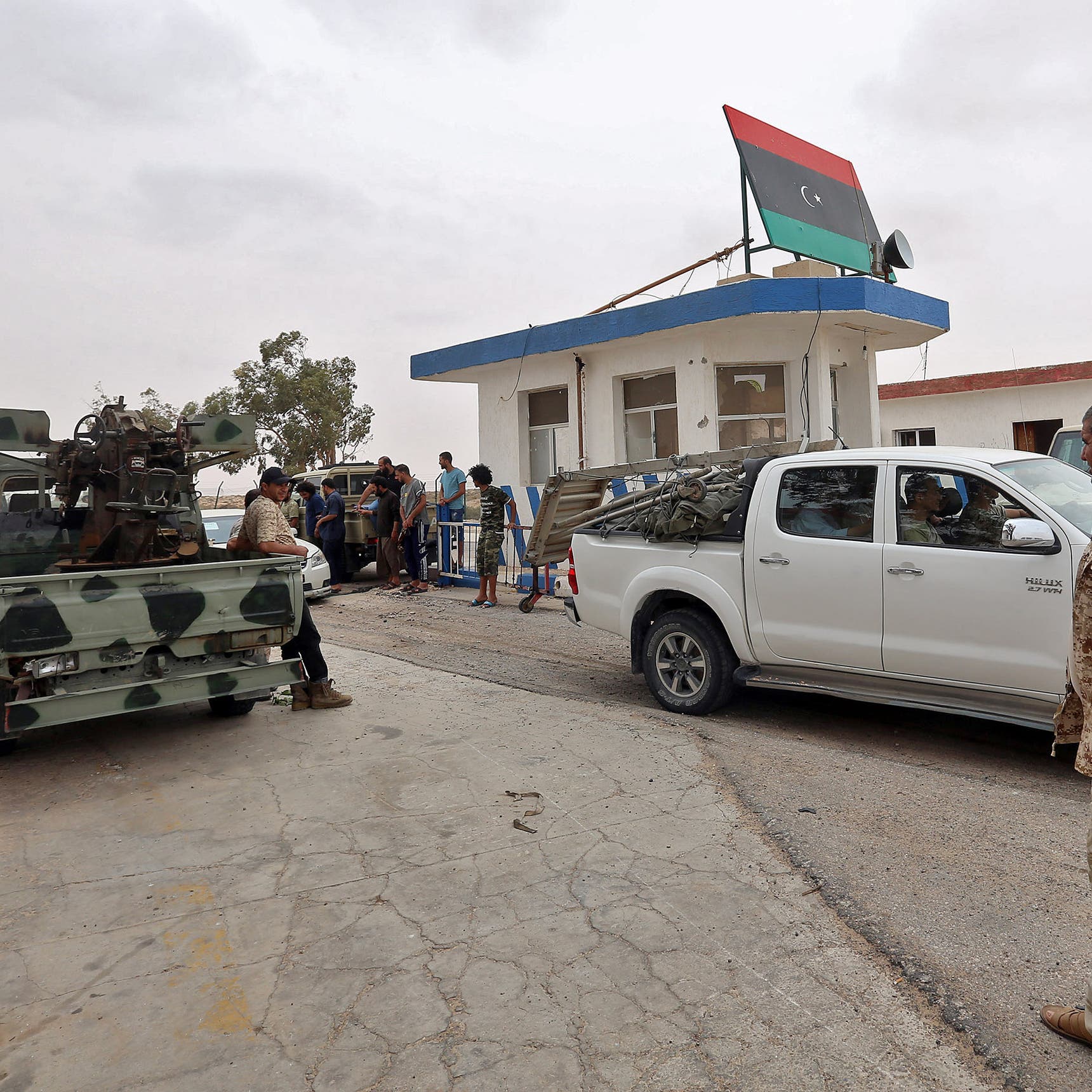 ليبيا.. غارات على قاعدة الوطية تدمر منظومة دفاع تركية