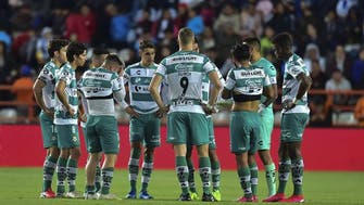 إصابة 8 لاعبين بفيروس كورونا في نادٍ مكسيكي