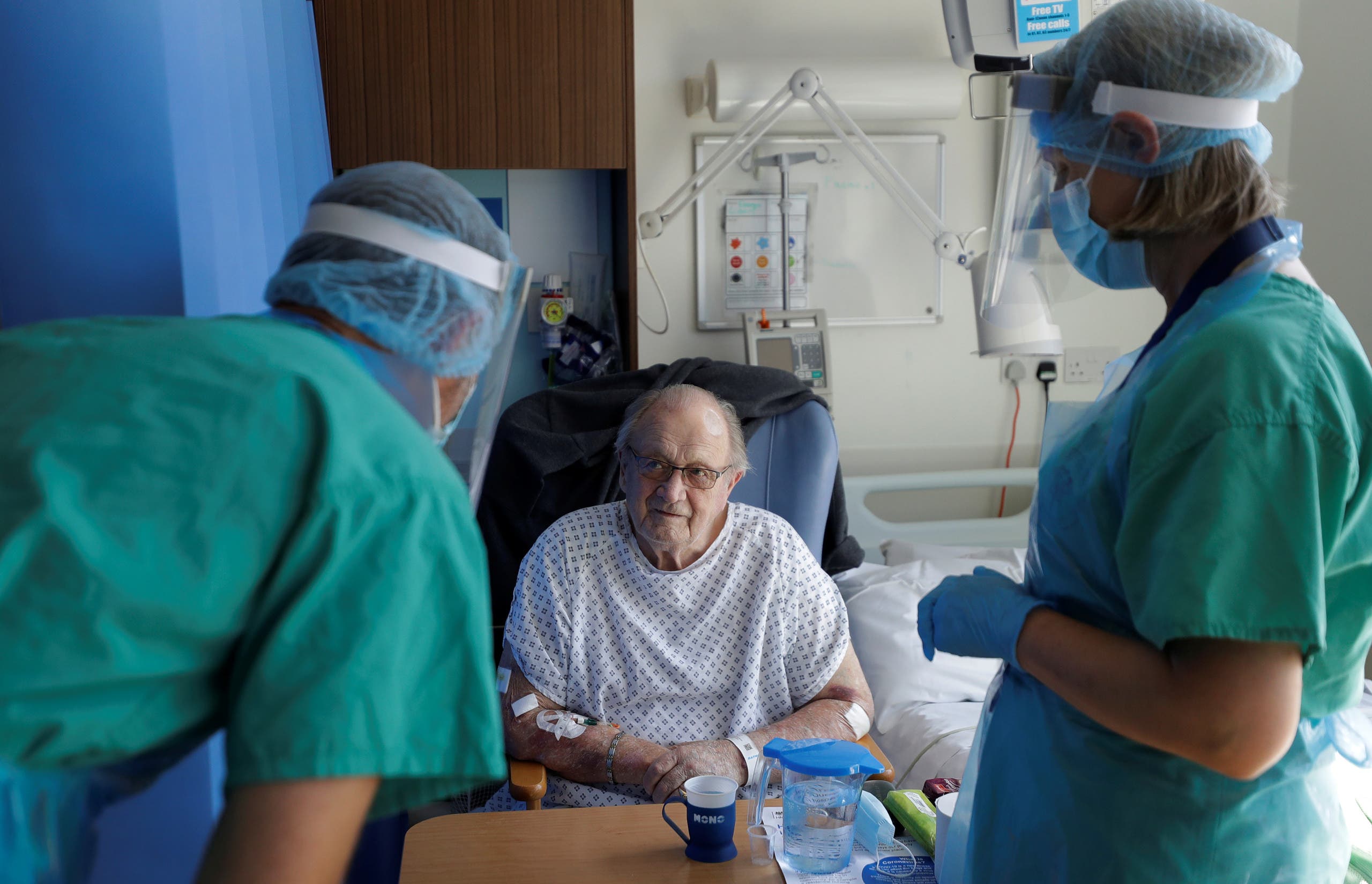 Coronavirus patient George Gilbert, 85 who is part of the TACTIC-R trial, is treated at Addenbrooke's hospital in Cambridge, Britain. (Reuters)