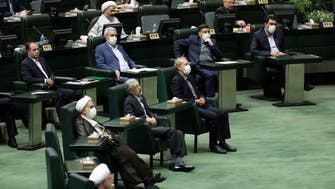 برلمان إيران الجديد.. يتبع خط المرشد ولا يدافع عن الحكومة