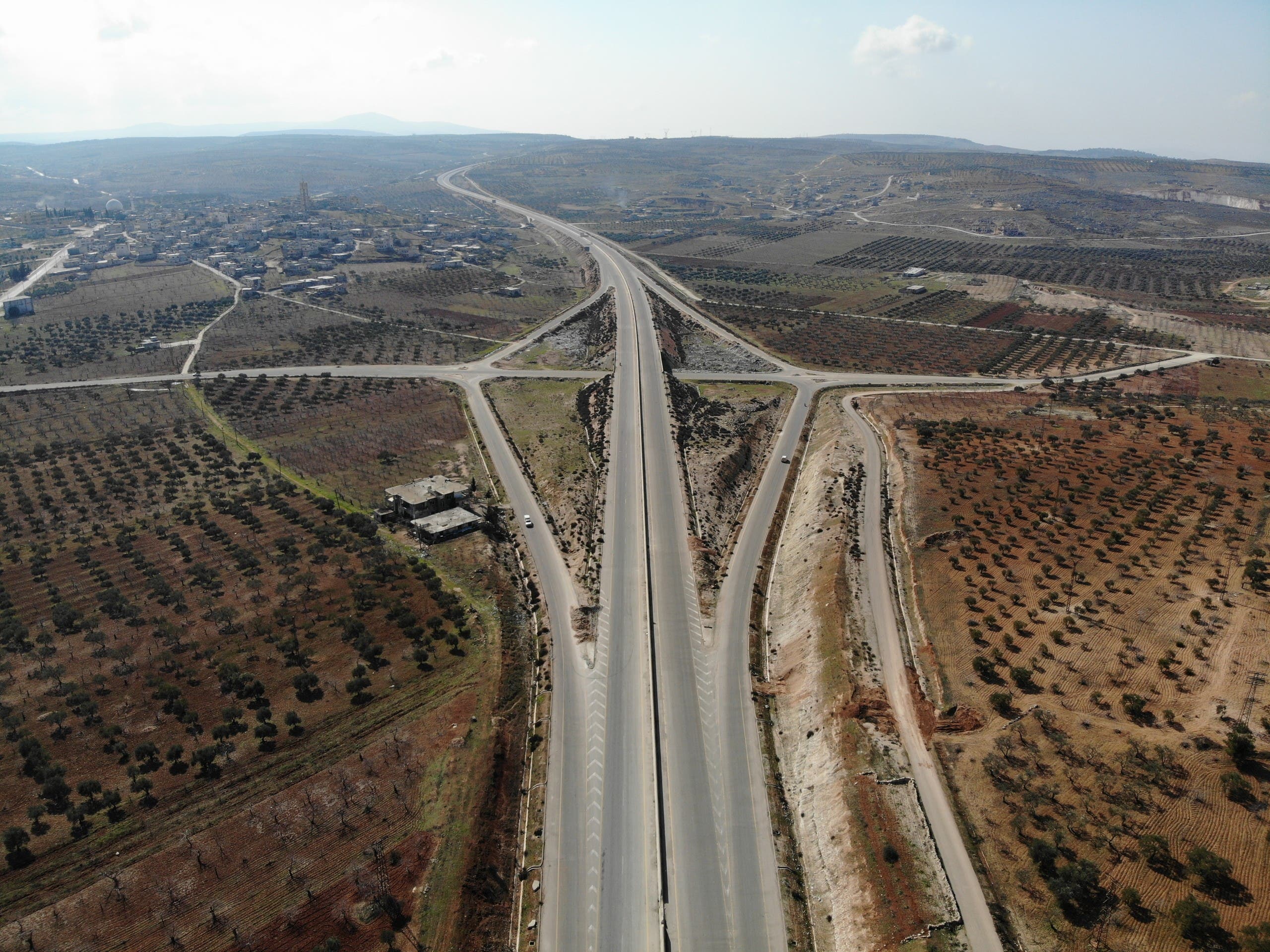 m4 طريق حلب اللاذقية (فرانس برس)