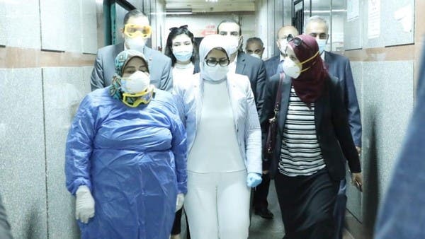 مصر تسجل 912 إصابة جديدة بفيروس كورونا و 89 وفاة
