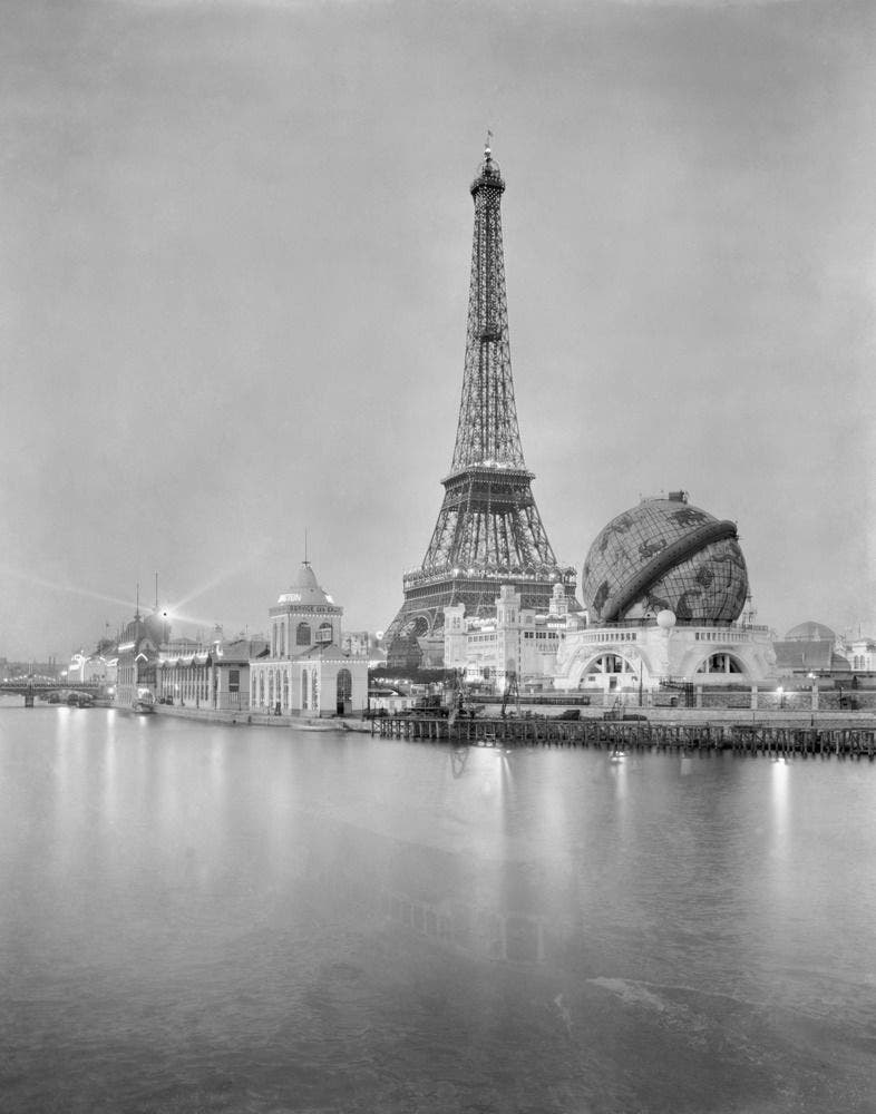 باريس عام 1900