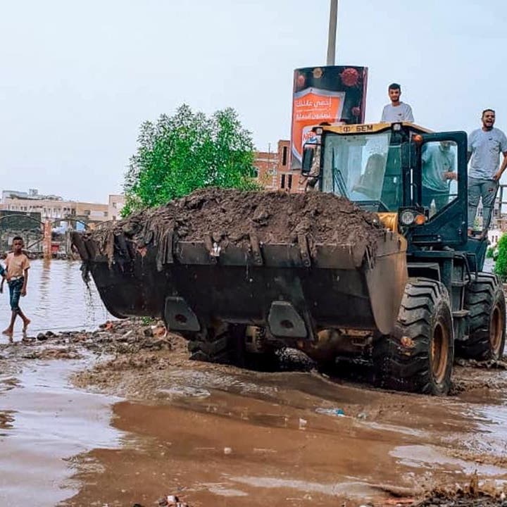 "إعمار اليمن" يسخّر الجهود لإصلاح أضرار السيول في عدن