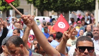 احتجاج نقابي في تونس.. هتافات ضد الغنوشي واستعمار تركيا