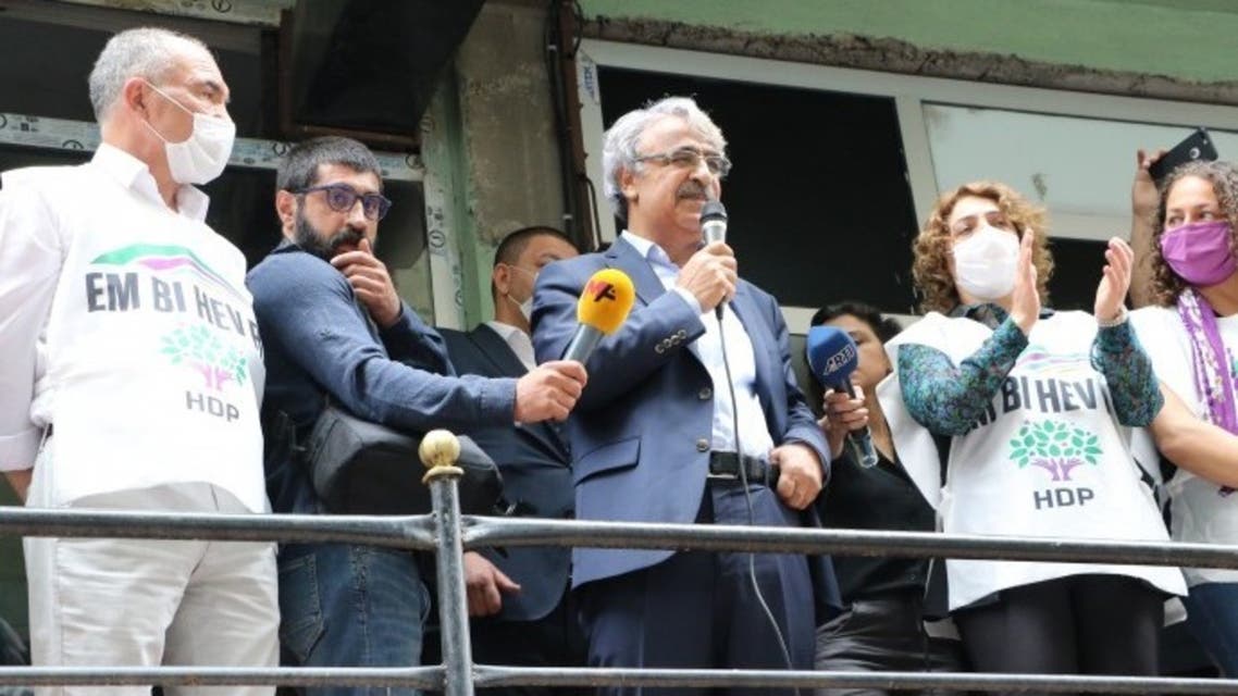 الشعوب الديمقراطي يمشي لأجل السلام ضد ممارسات أردوغان