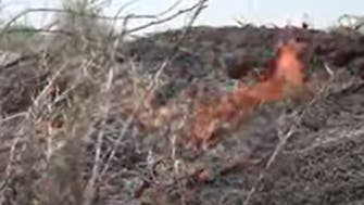 فيديو.. قصف حوثي يحرق مزرعة مواطن بالحديدة