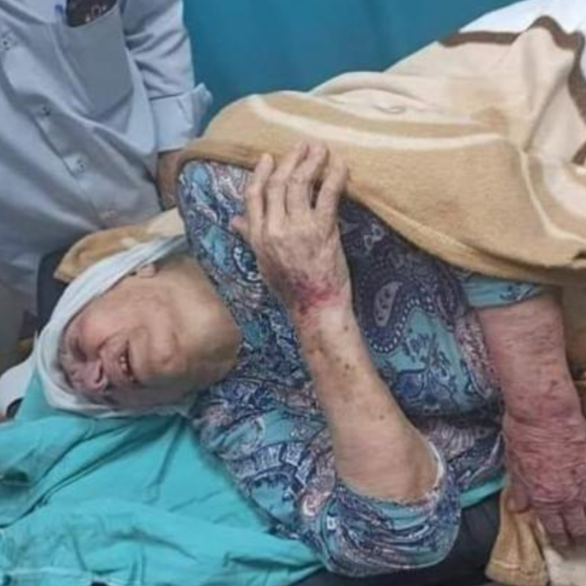 حفيد أم الأسرى الفلسطينيين يتهم حماس بالتلفيق بواقعة الاعتداء على جدته