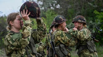 أزمة كورونا تدفع الشباب المجريين إلى الانضمام للجيش