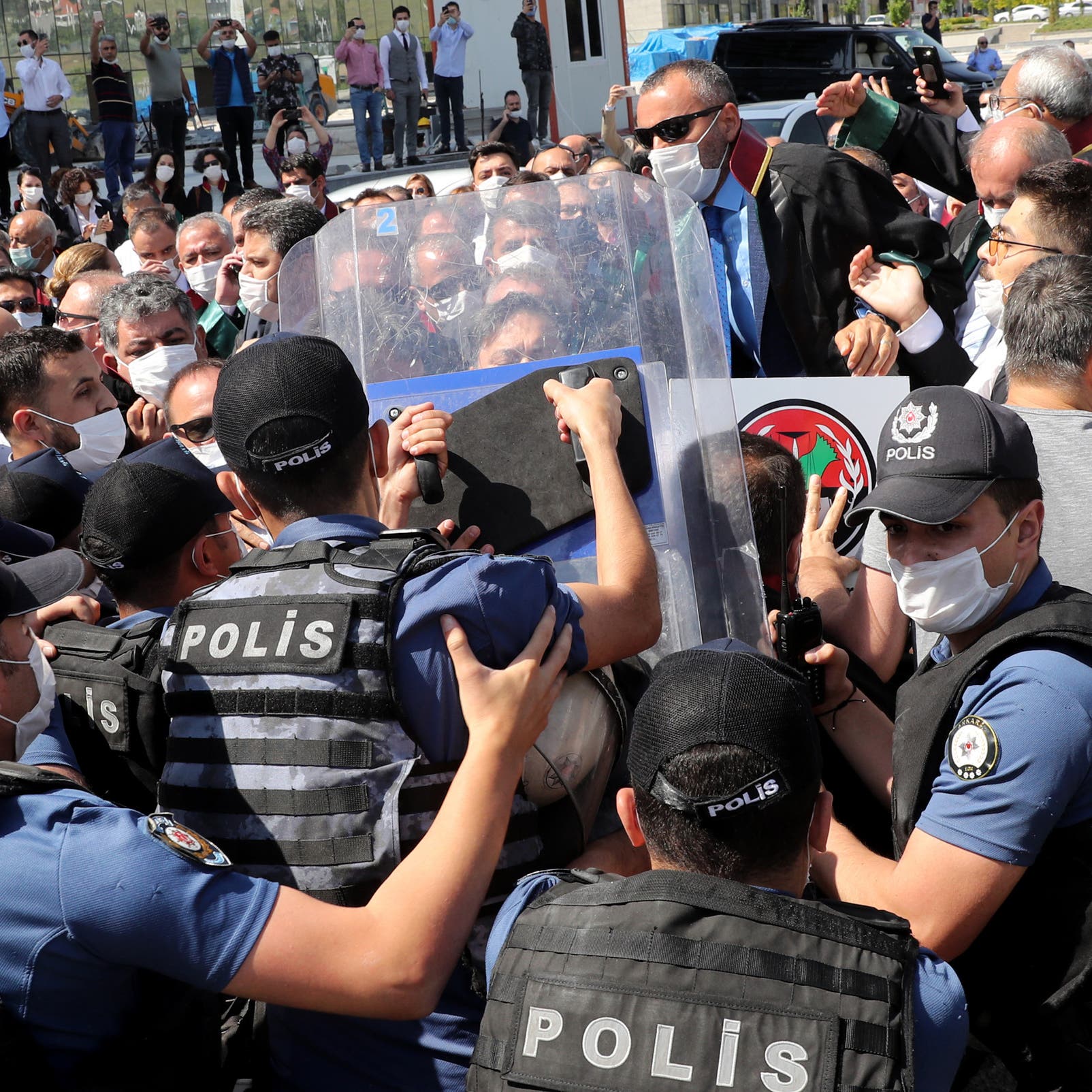 نقابة المحامين ترفض تعديلات أردوغان: لن تكتم أصواتنا