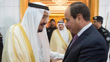 Saudi Arabia's King Salman bin Abdulaziz Al Saud (L) shakes hands with Egypt's President Abdel Fattah al-Sisi in Riyadh, Saudi Arabia April 23, 2017. (File photo: Reuters)